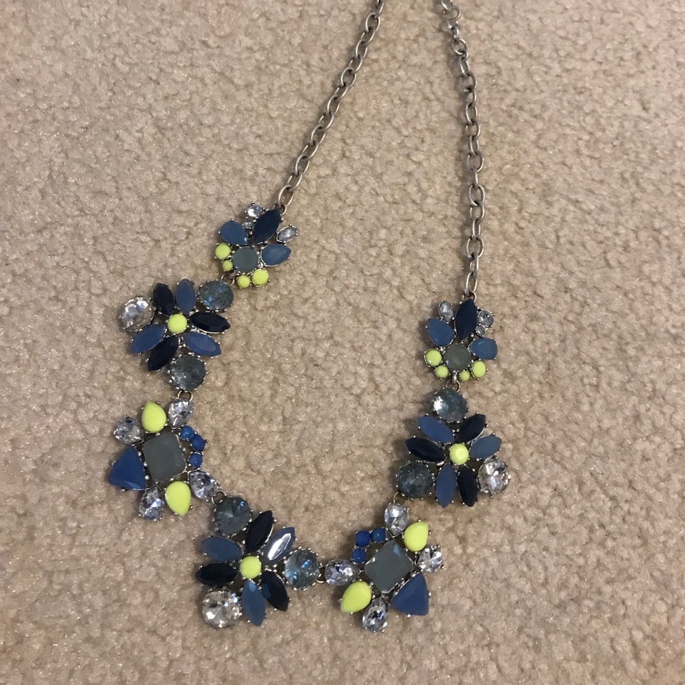 Stella and Dot Elodie Necklace